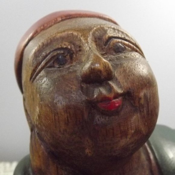 Vintage Hand Carved Wooden Pen or Brush Holder - Picture 3 of 9